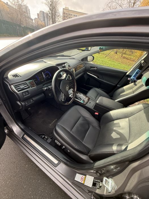 Toyota Camry 55 в гарній комплектаціі