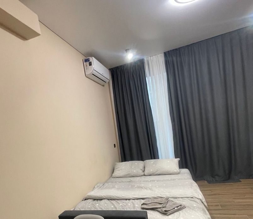 2к квартира подобово Ужгород бізнес-клас! Паркокомісце  біля входу!