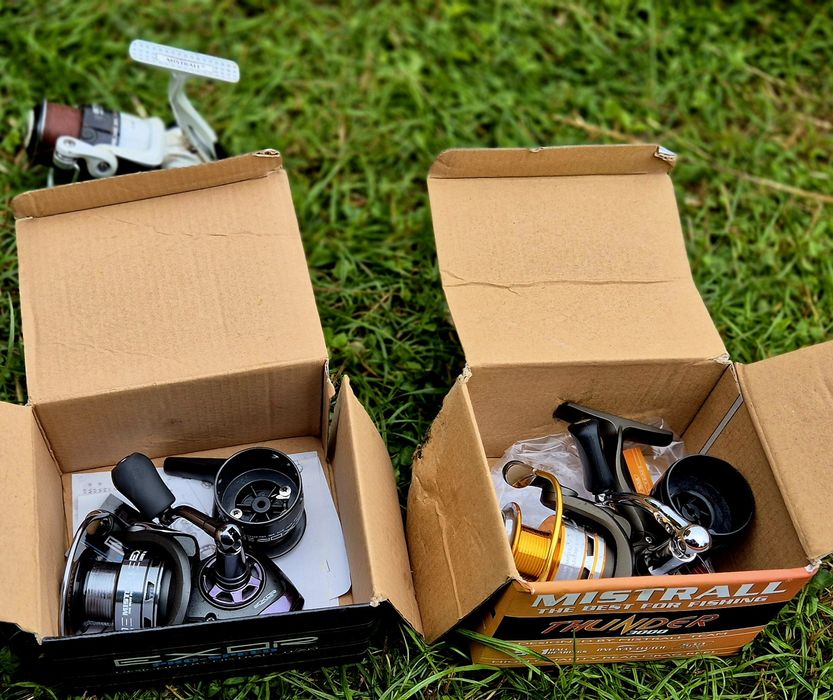 Dwa kołowrotki. Stan igła.  Oba Mistrall