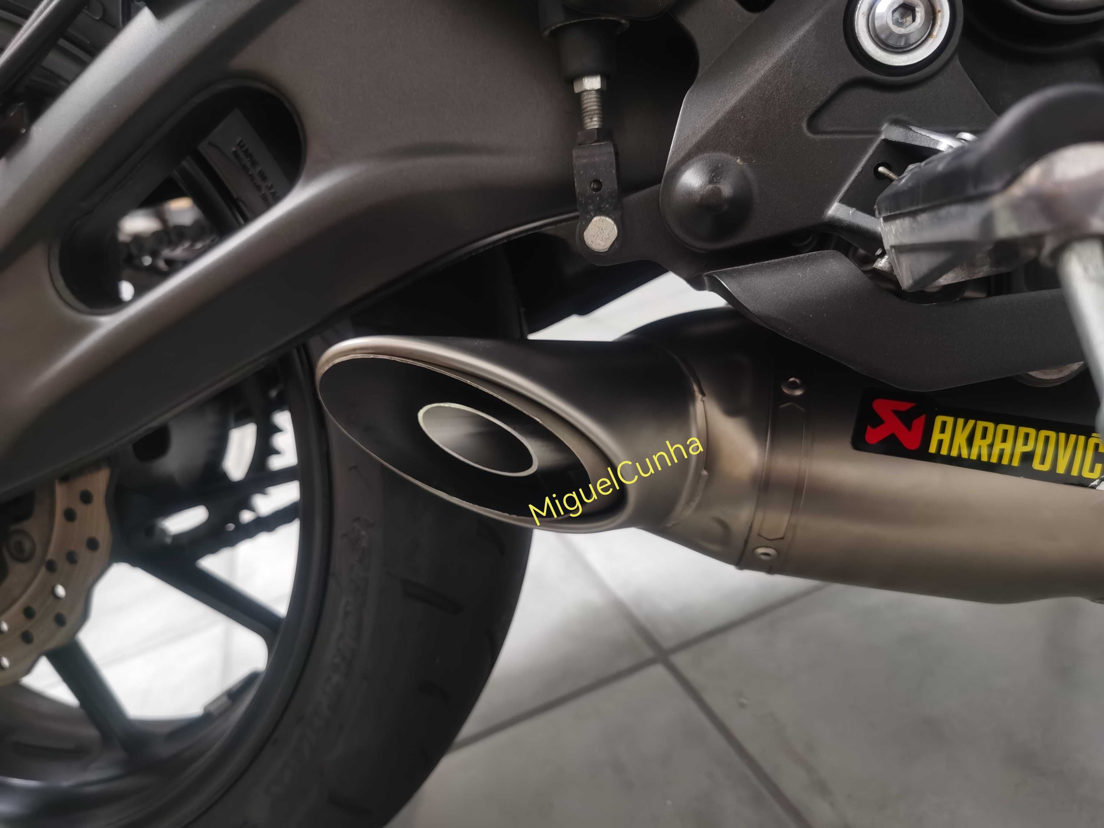 DbKiller p/ escape Akrapovic Titanium ou Carbon Yamaha MT 07 - NOVO