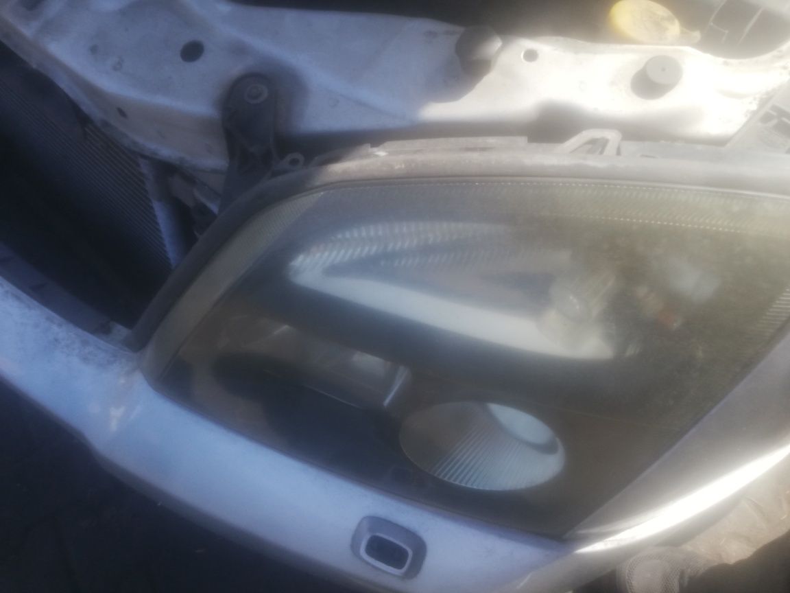 Lampy przód Opel Vectra C Hella