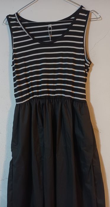 Vestido preto e branco