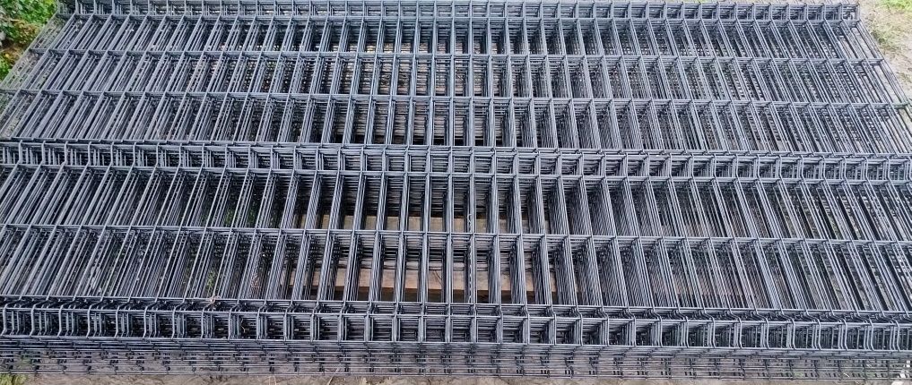 Panele ogrodzeniowe 1,33 m drut fi 4 mm kolor czarny