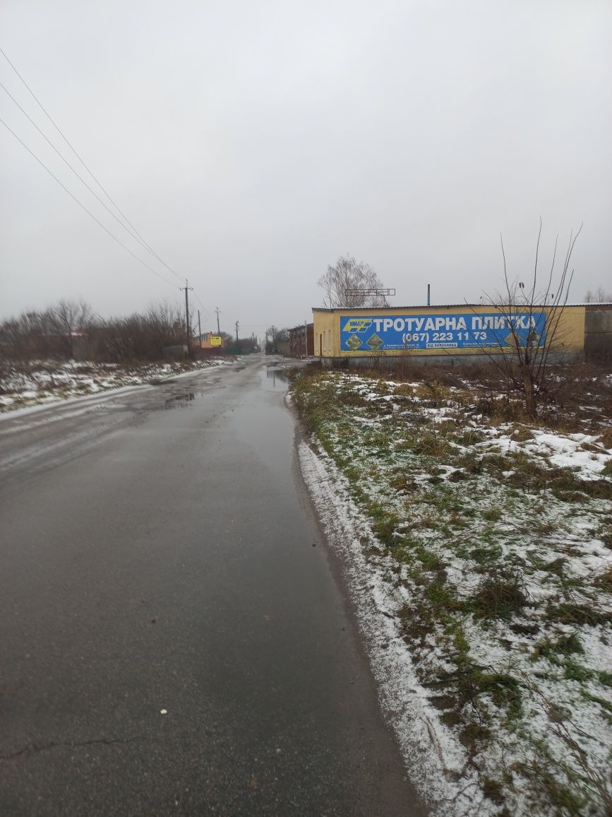 Продам виробниче приміщення в с.Количівка 8км від Чернігова