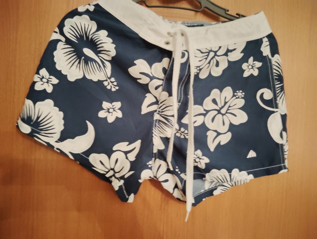 Calções de Mulher Marca Quebramar Usados