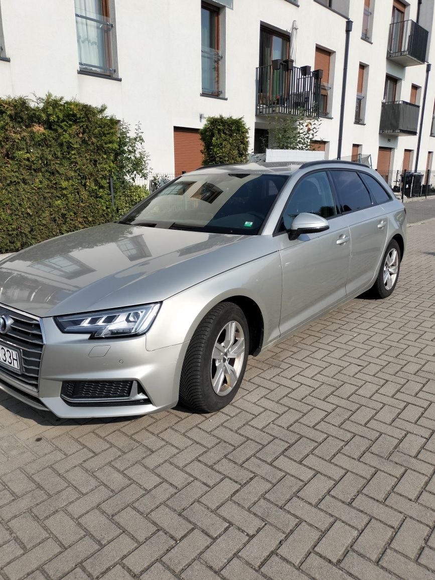 Audi a4 b9 , 2,0 tdi