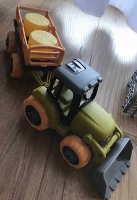 Gospodarstwo rolne farma traktor maszyny rolnicze zwierzęta śrubokręt