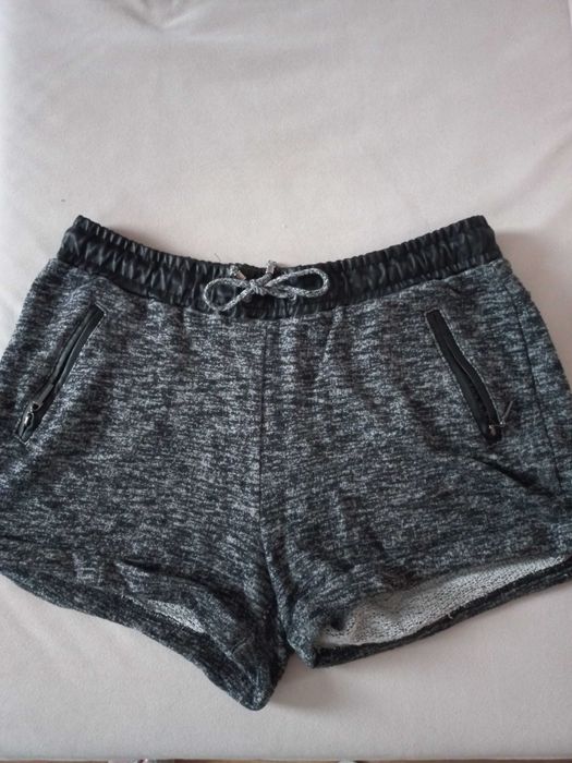 Krótkie spodenki rozm. L