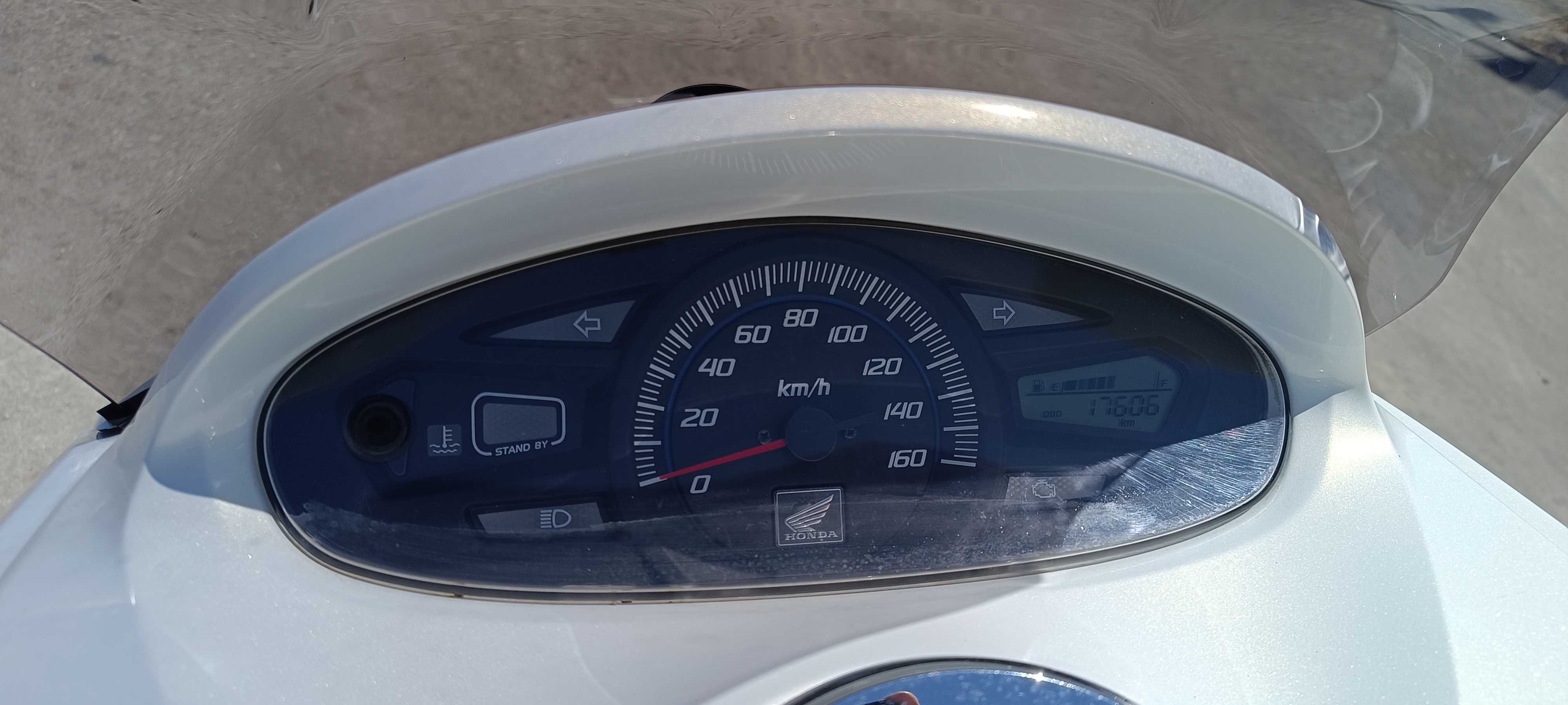 Honda PCX 125 muito econômico