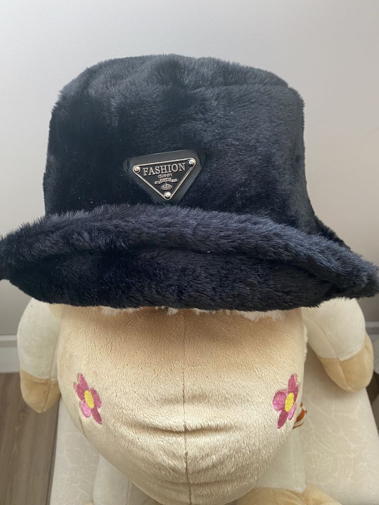 Czarny nowy kapelusz czapka ciepla stylowa