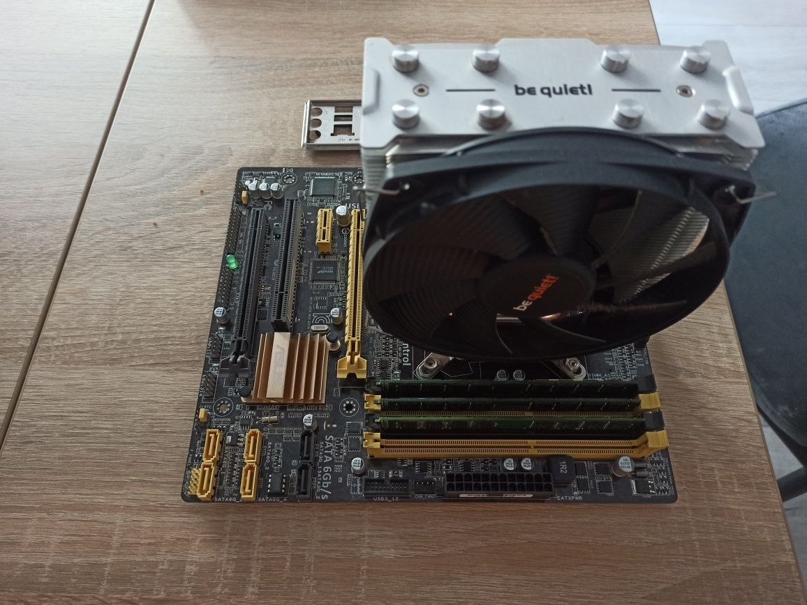 I7 4770 + Płyta główną Asus + 16GB DDR3