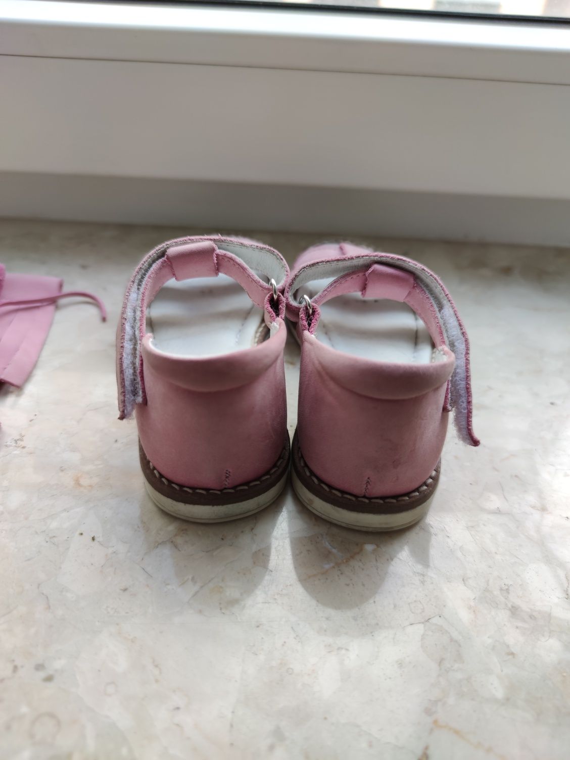 EMEL skórzane sandały dla dziewczynki r. 25 Idealne do przedszkola