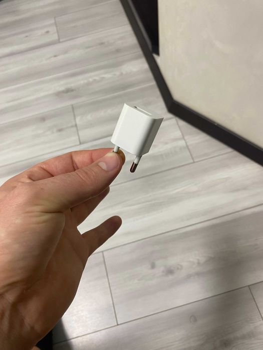 Блок питания 5v - 1A "Кубик". Для зарядки телефона и другого