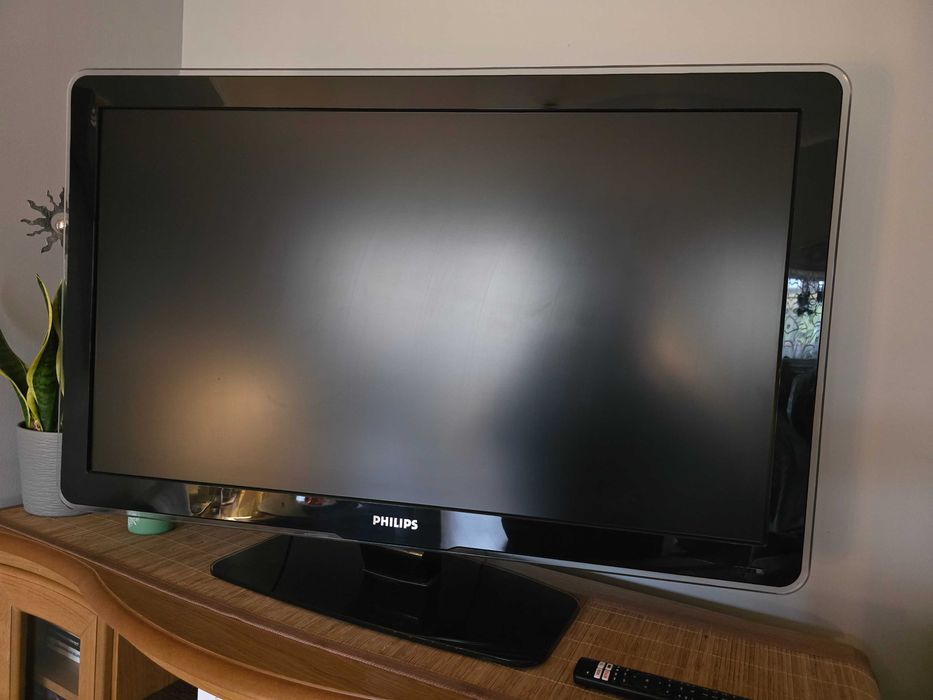 Telewizor  PHILIPS 42PFL5603D/12