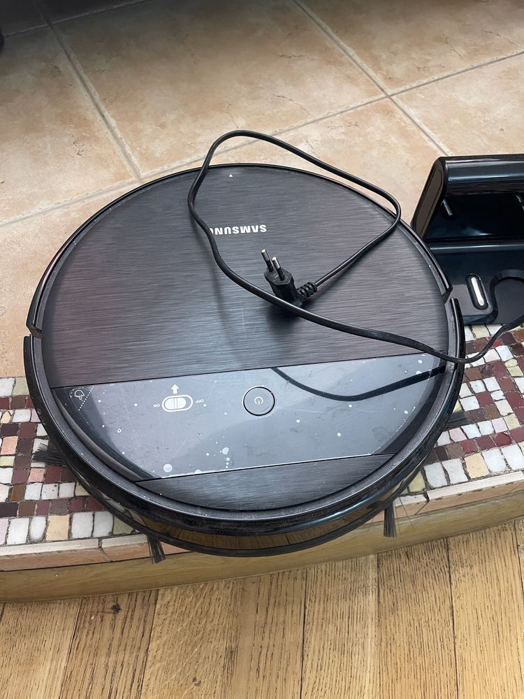 Пылесос Samsung VR 5000 Wifi
