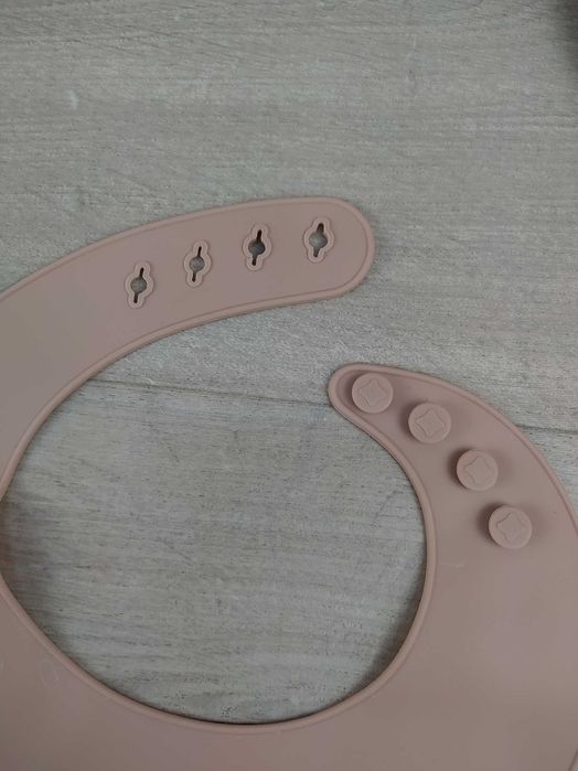 COTTONBEBE Śliniak Silikonowy z Kieszonką Wodoodporny Regulowany 2 szt