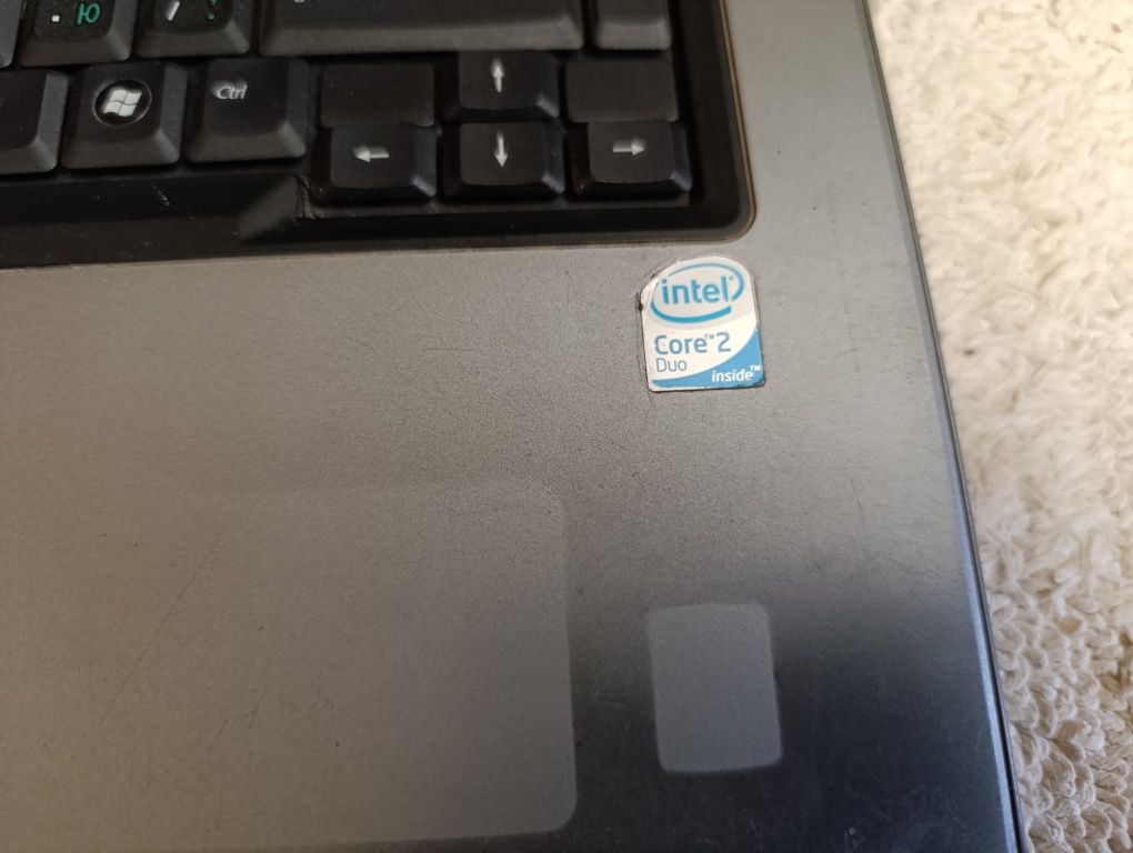 Продам на запчасти ноутбук Asus.
