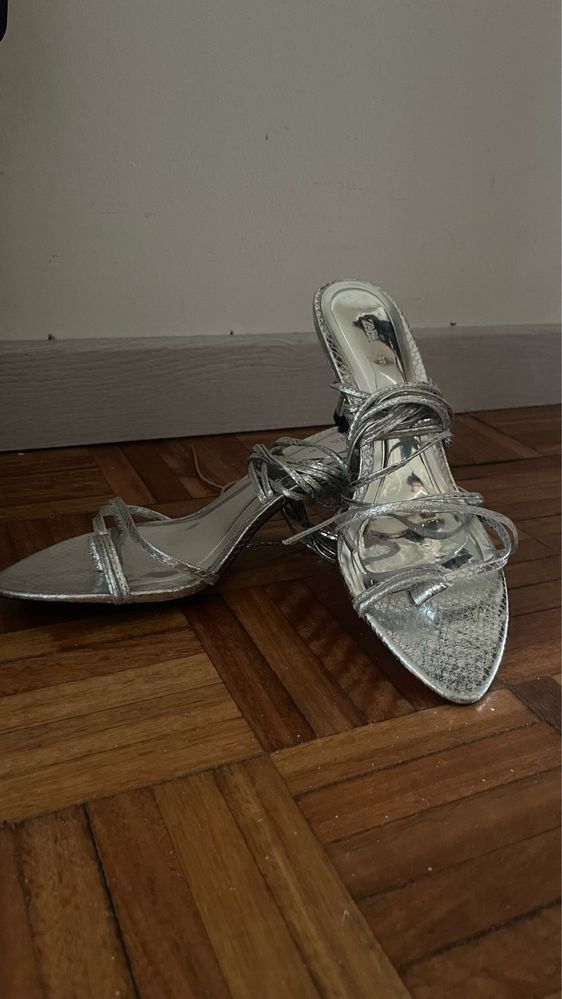 Sandalias altas de Amarra