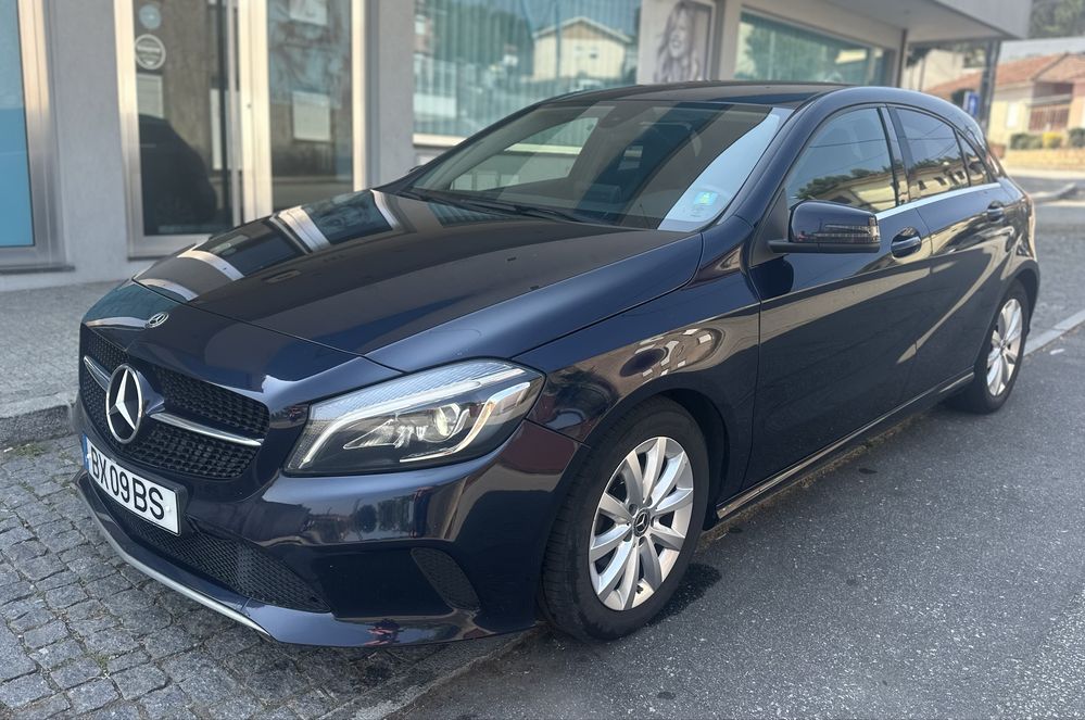 Mercedes A 180 1.5 D 110 CV Ano 2018 ( Versao Full Led )