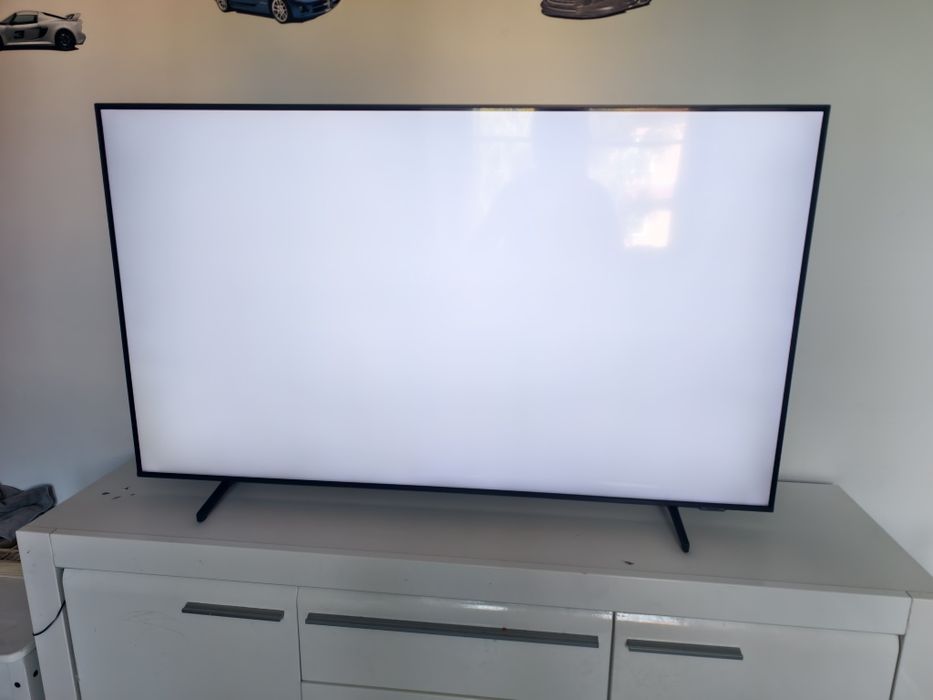 Telewizor Samsung QLED 65 cali. Stan idealny, bez uszkodzeń
