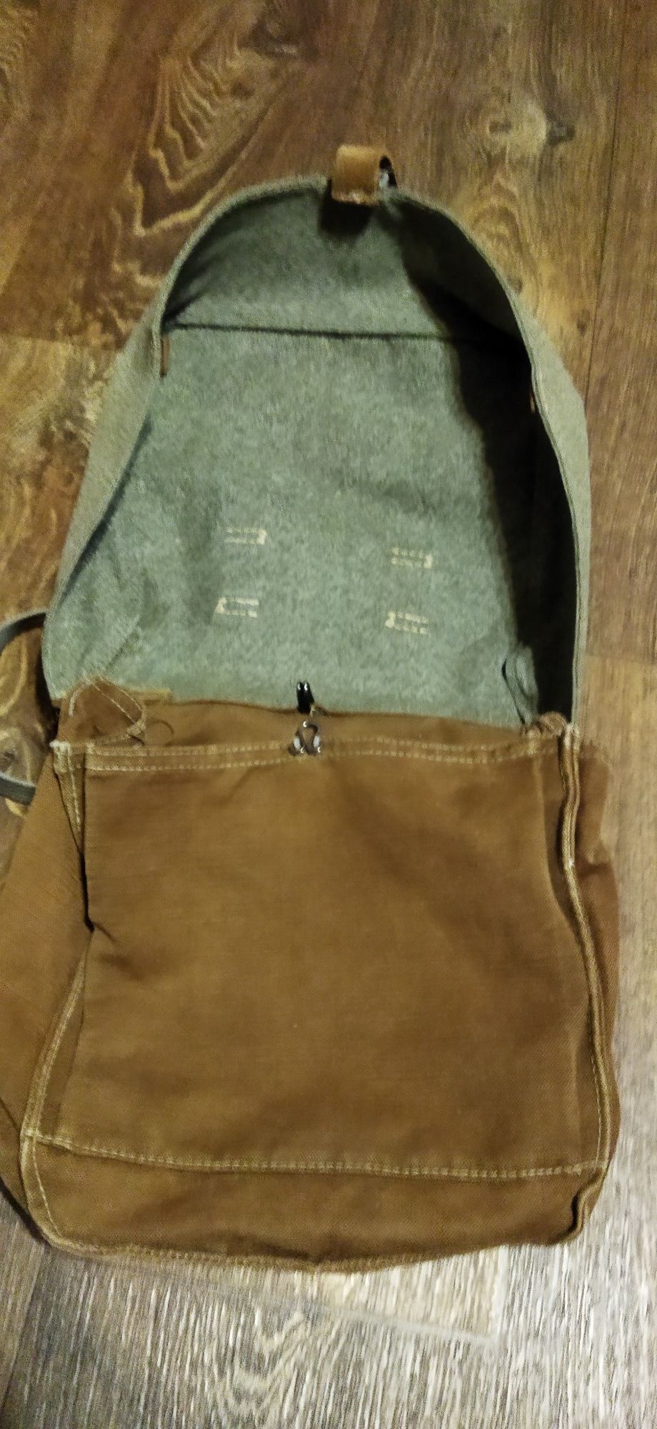 сумки швейцарської армії, сухарка, сумка протигазу 50ті роки