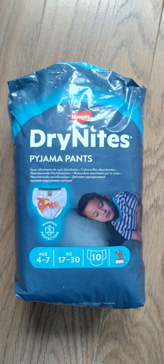 Drynites huggies pants pieluchomajtki 4-7 8szt.