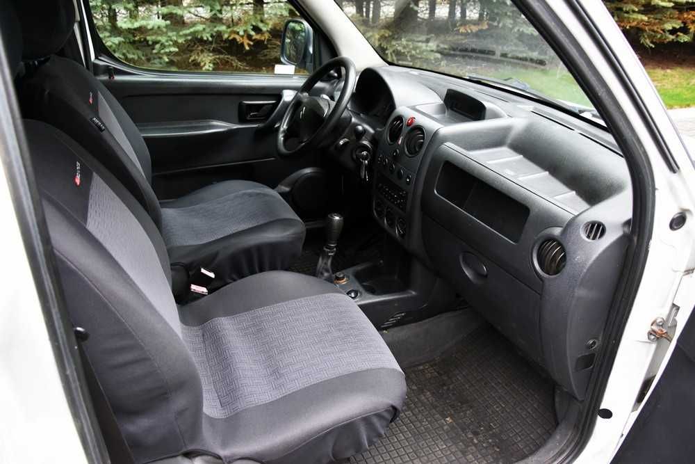 Citroen Berlingo Peugeot Partner 1,6 HDI klima NOWE opony, akumulator