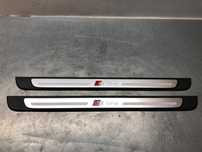 LISTWA LISTWY PROGOWE PRZEDNIE A3 8V S LINE SEDAN 8V4853491A