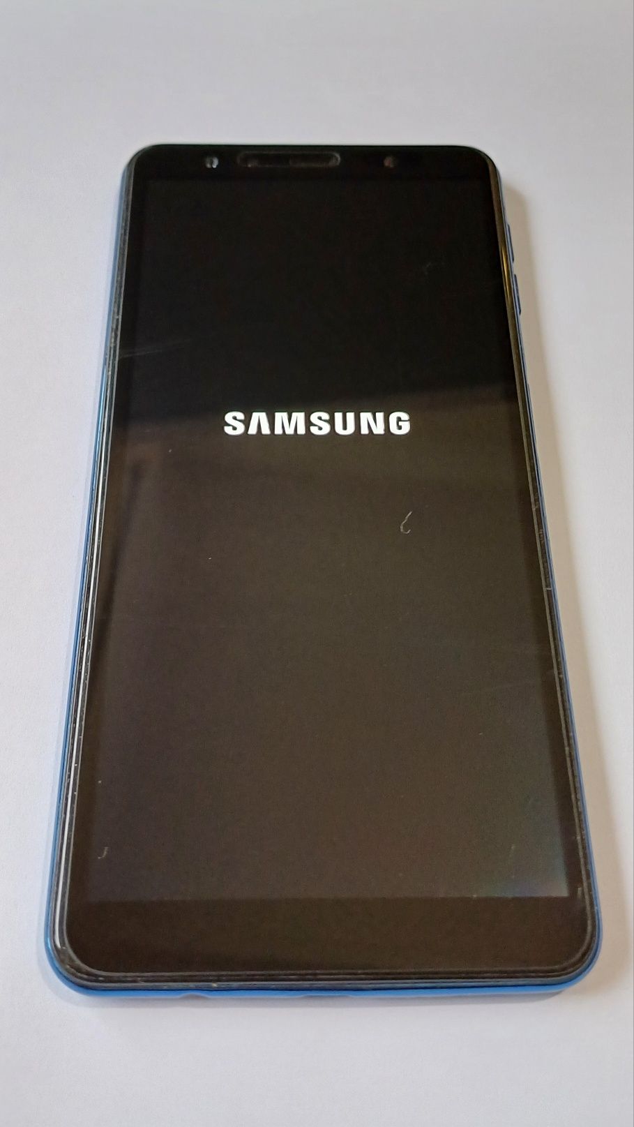 Продам Samsung A750 4/64Gb