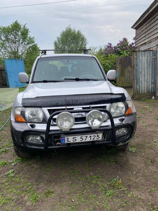 Продаж автомобіля Mitsubishi Pajero 2002 року випуску