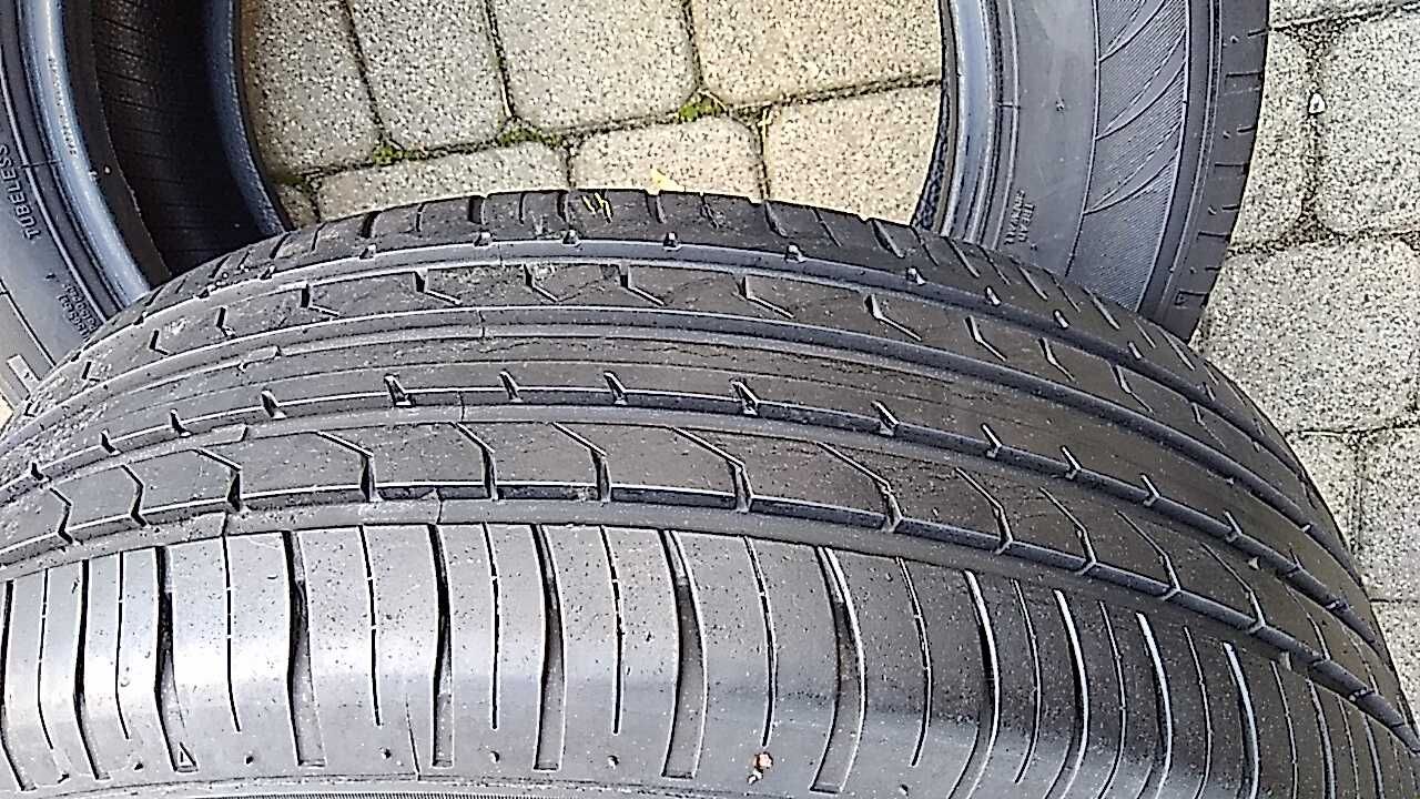 opony jak NOWE  4 szt. 205/60/16 98 V Maxxis  2020 rok