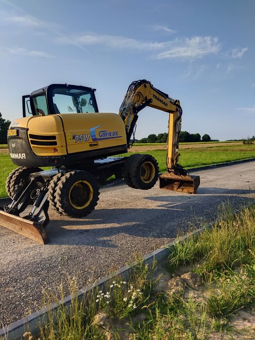 Koparka kołowa obrotowa yanmar B95W 10ton