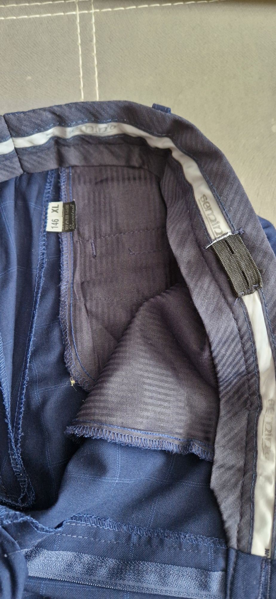 Garnitur na komunie r. 146 XL