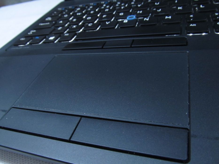 Biznesowy Dell Latitude E5570 i5 6300U 8GB Dysk SSD 256GB Laptop Vat
