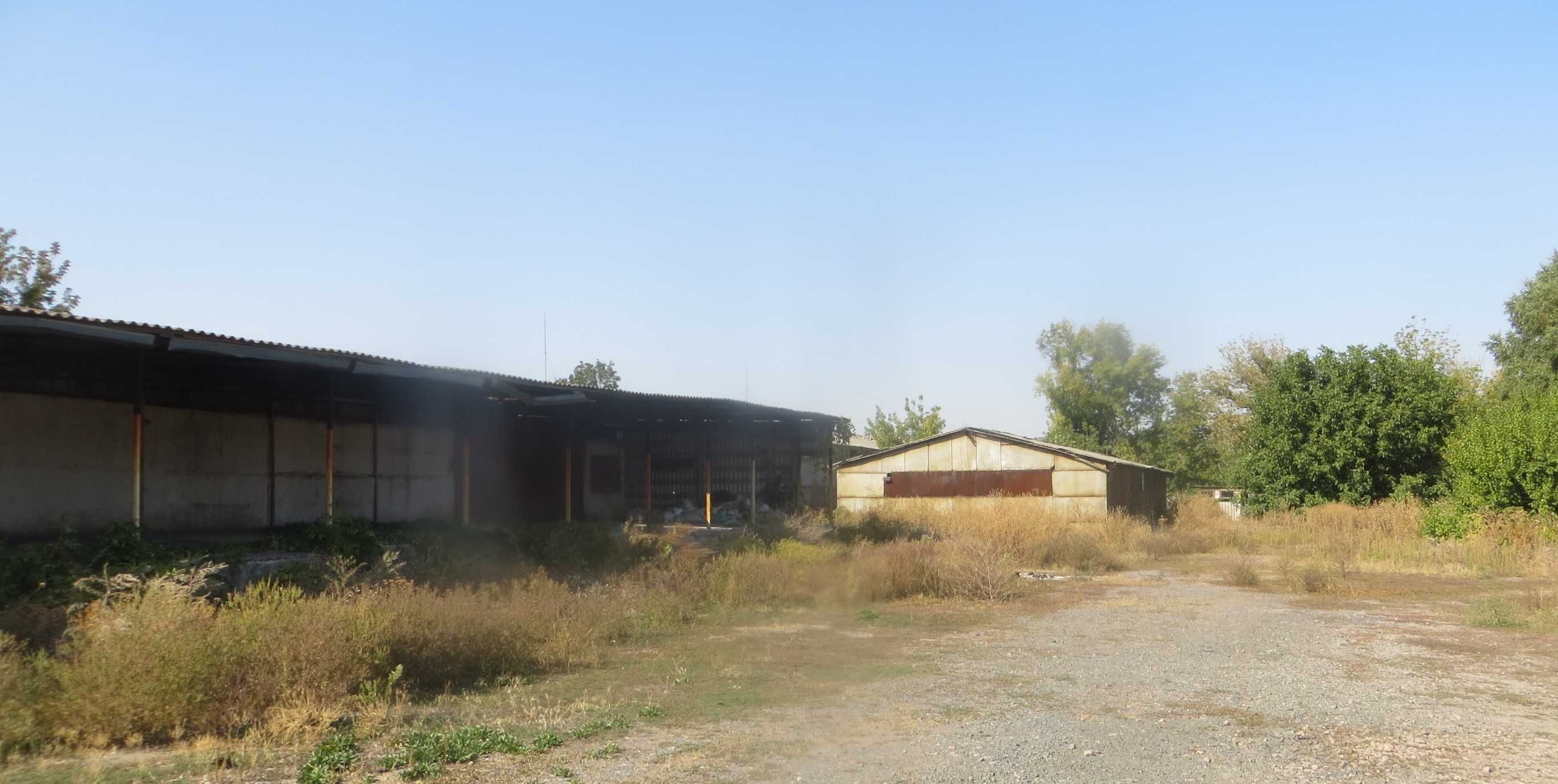 Комплекс будівель під логістику або склади заг. пл. 3751,4  кв.м.