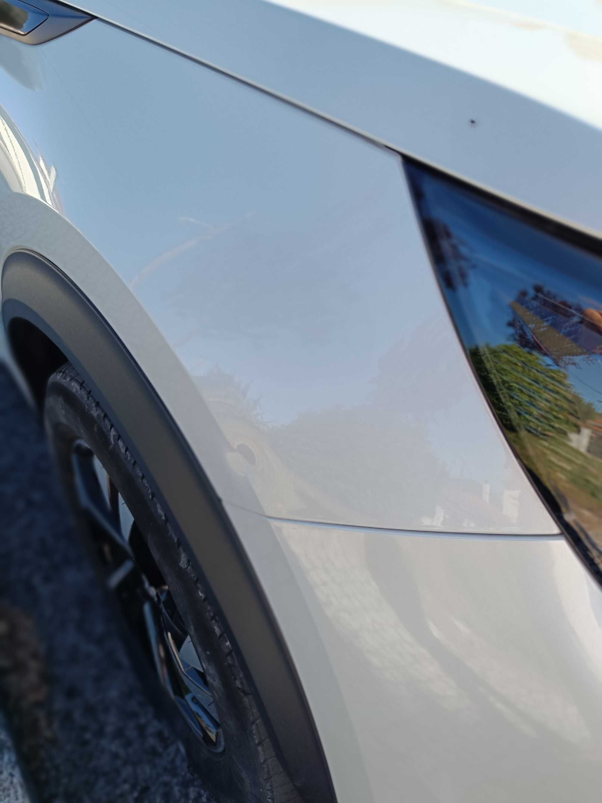 Peugeot 2008 Pack Allure - Elétrico de 2021 - Branco perola (lindo)