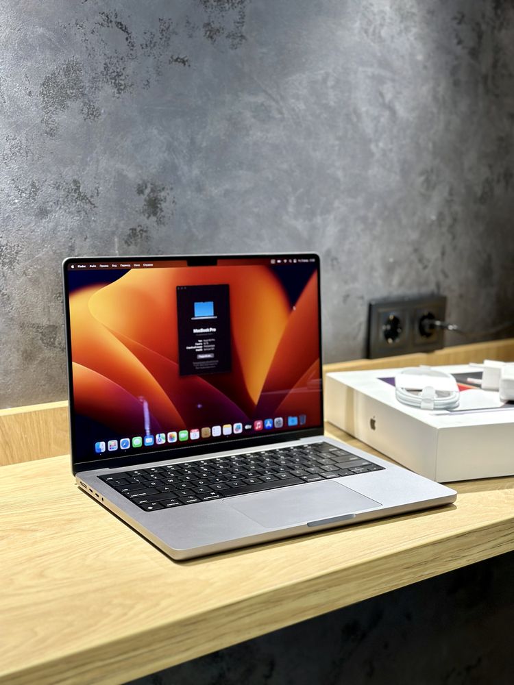 MacBook Pro 14" 2021 M1 Pro 16/1Tb Space Gray (1.549$) Доставка