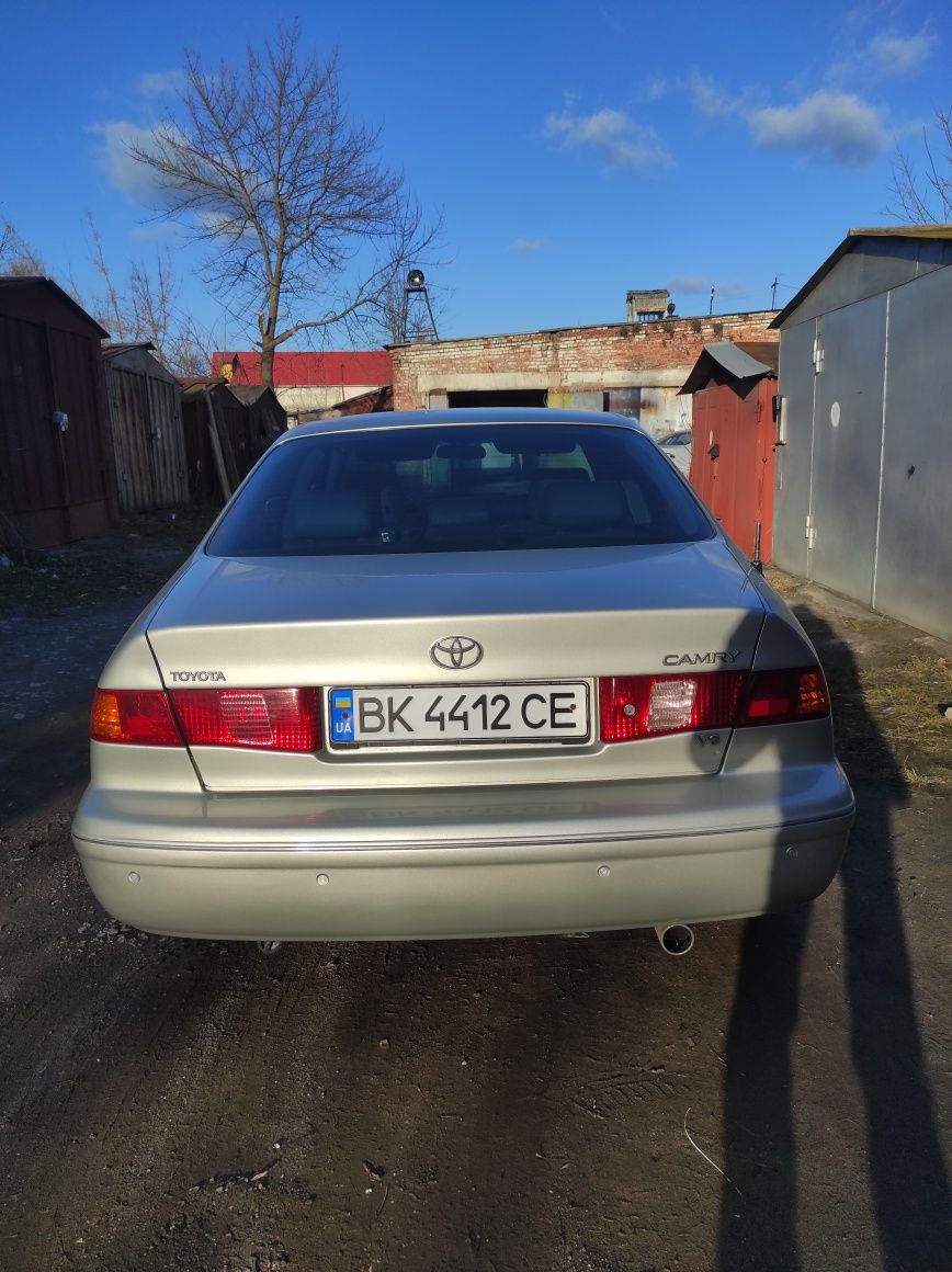 Авто Toyota Camry 20 автомат