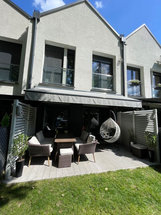 Szeregowiec przy jeziorze