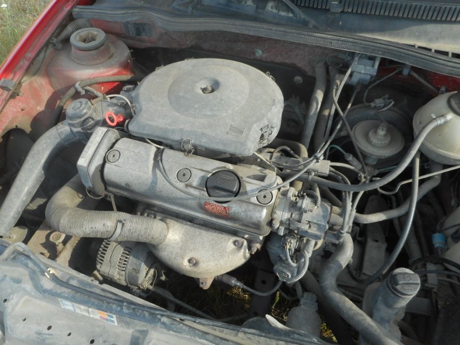 Seat Ibiza,1,4 benzyna,8-zaworowa,na części,czerwony
