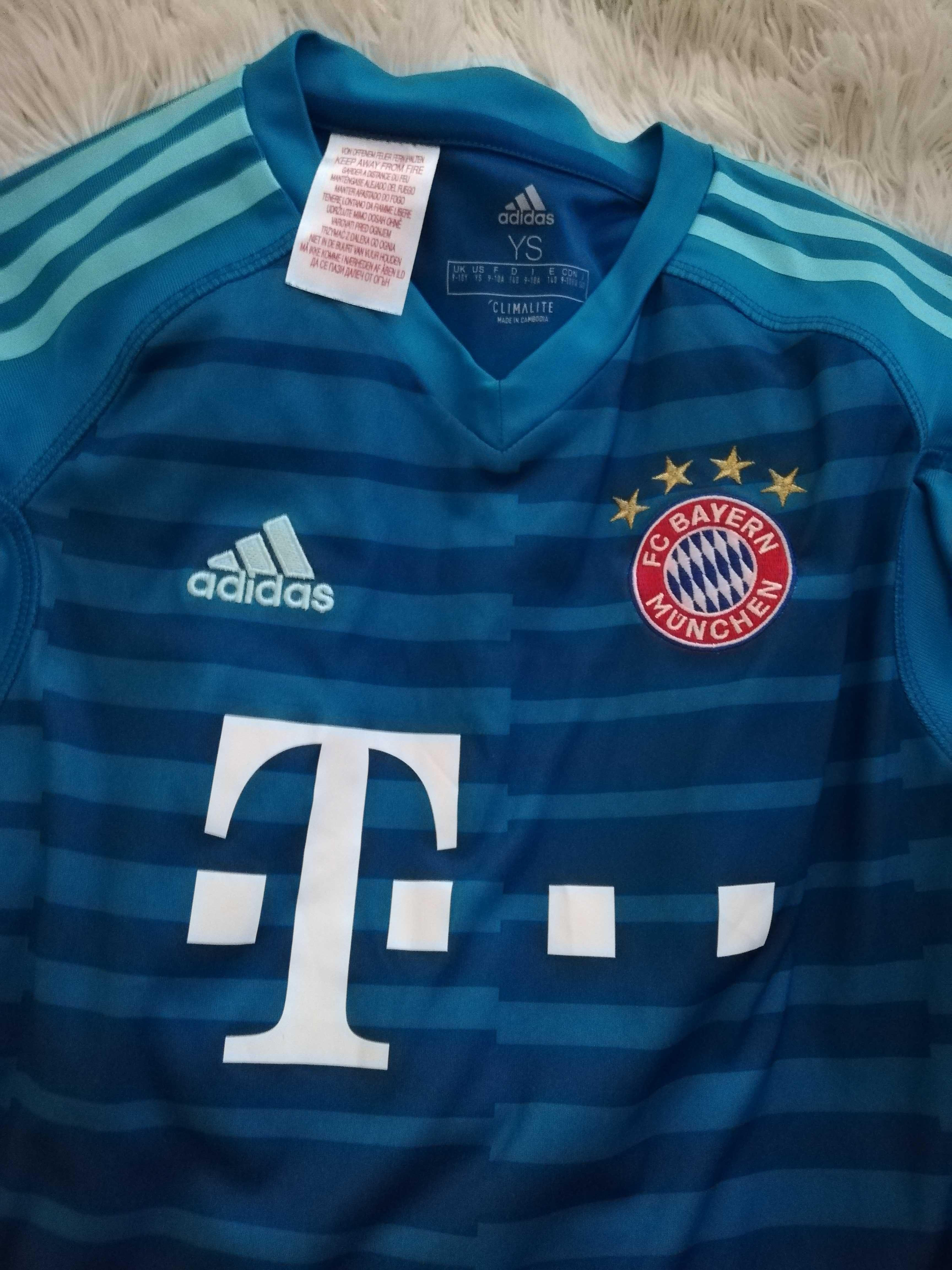 koszulka FC Bayern Munchen 140 na 9-10 lat koszulka Adidas Bundersliga