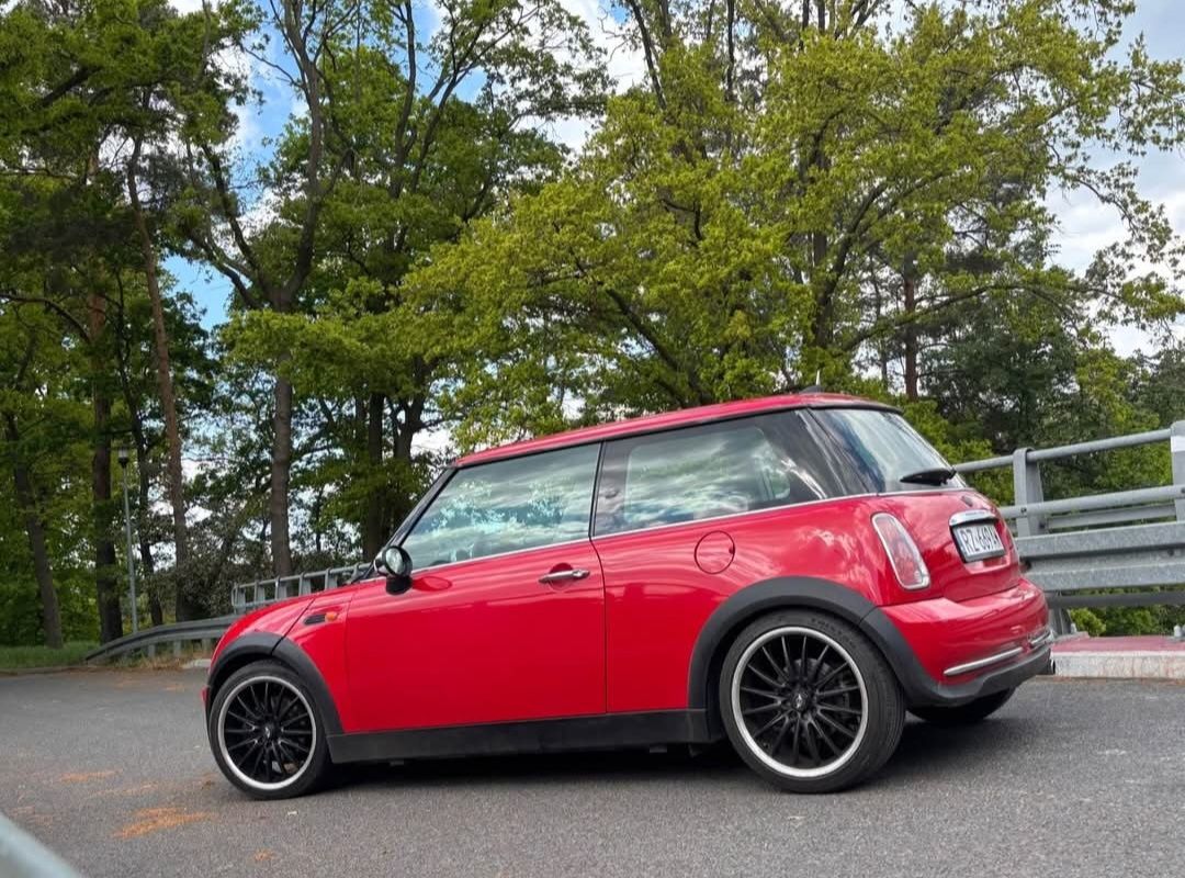 Mini One 1.6 bądź zamienię na busa