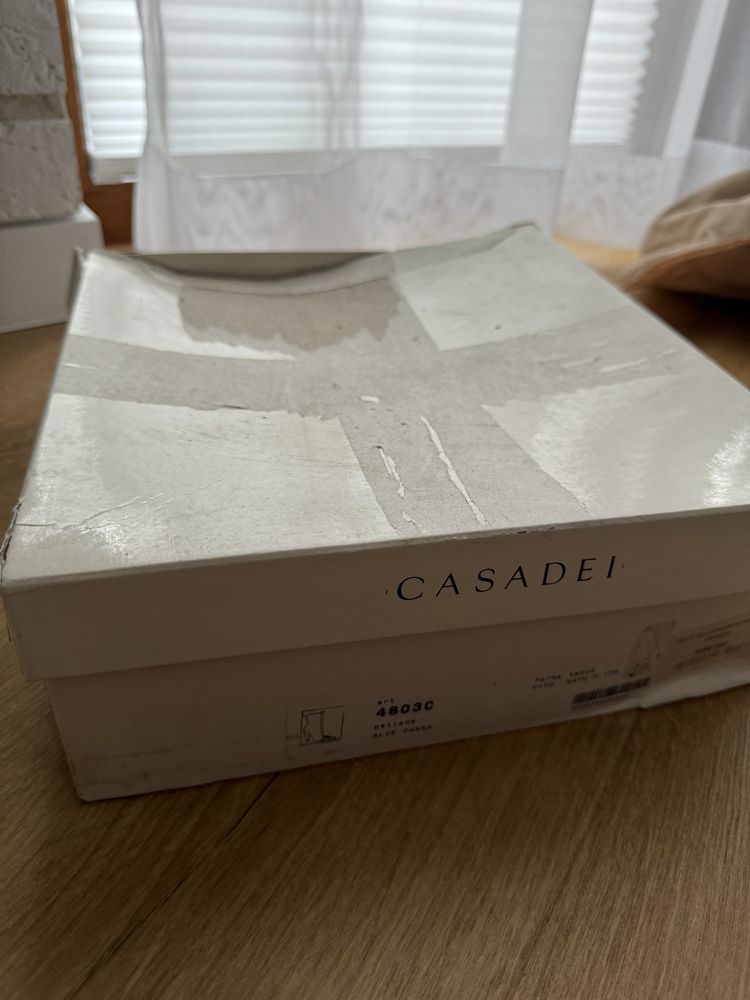 Casadei nowe 37 naturalna skóra