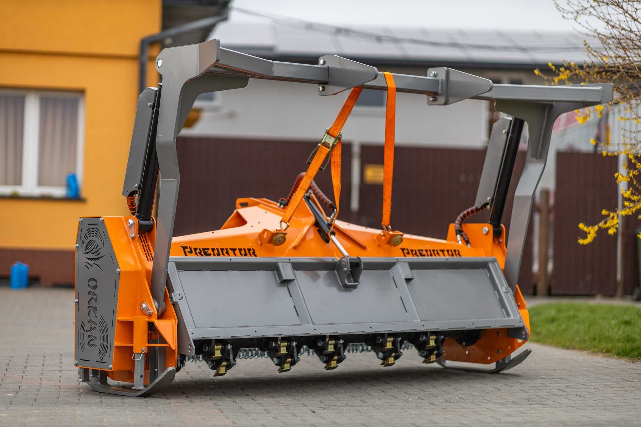 Mulczer leśny Orkan KL226 Predator czyszczenie działek z krzaków drzew
