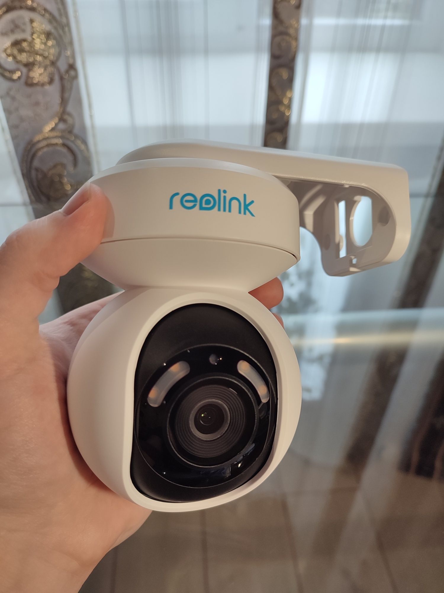 Reolink E1 Outboor SE PoE 8MP 4K IP камера поворотна