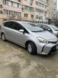 Аренда авто Toyota Prius v 2015