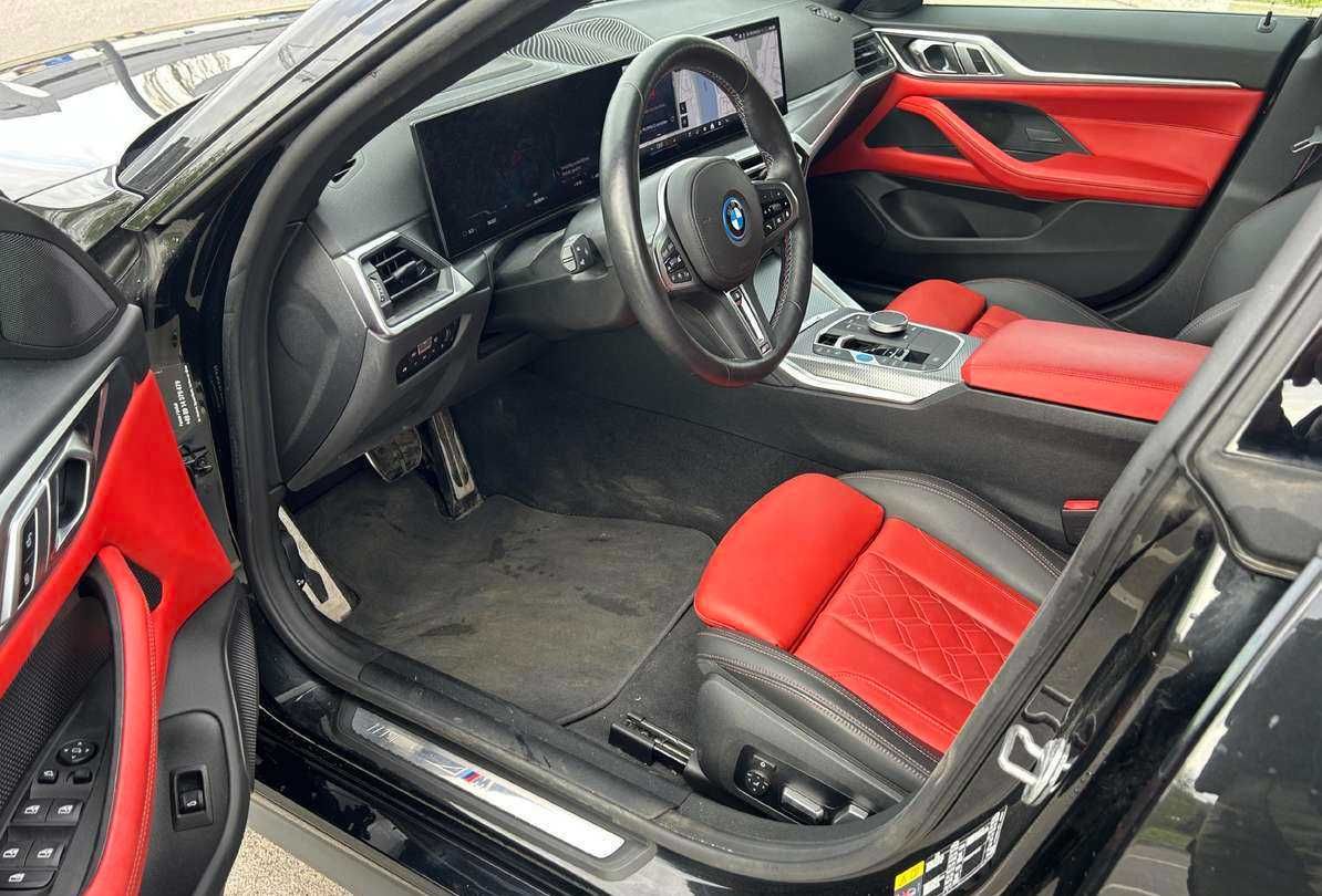 BMW i4 електричне авто м-пакет