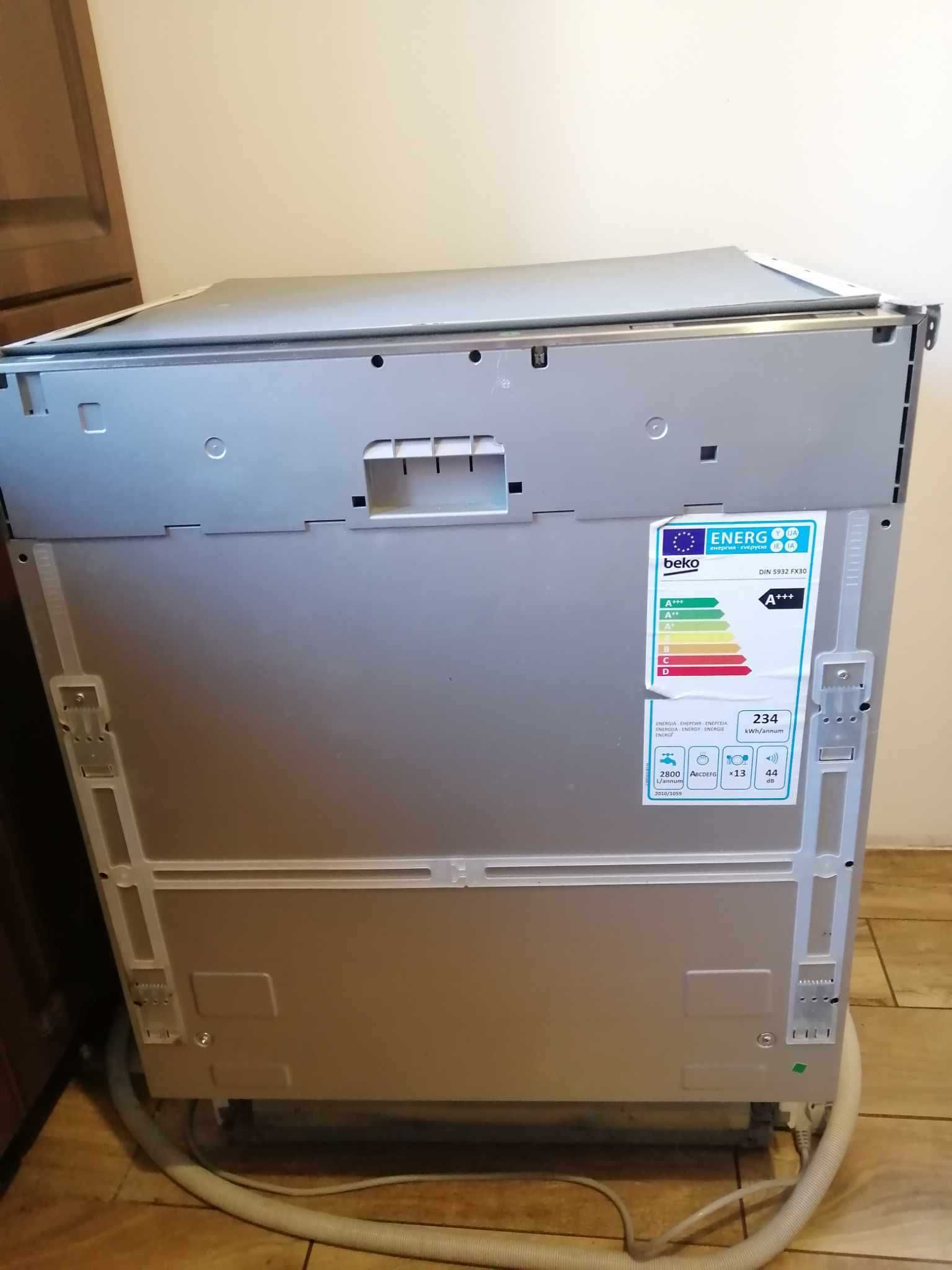 Uszkodzona zmywarka Beko DIN 5932FX30