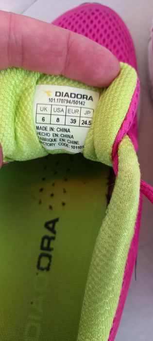 Tenis quase novos nr  39
