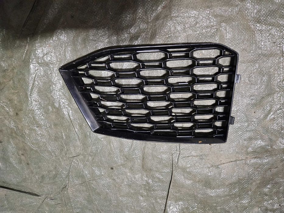 Kratki zderzaka przód Audi RS4 RS5 B9 8w6.807.682p 8W6.807.681p